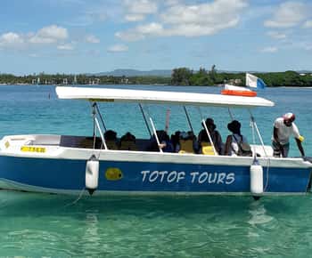 Snorkeling Excursion in Blue Bay Marine Park