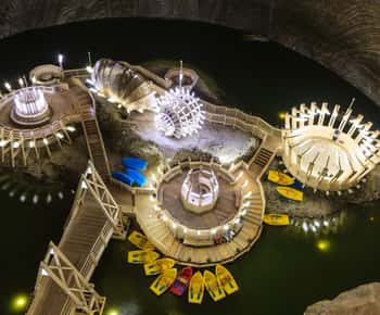 Ab Cluj: Tagestour zum Salzbergwerk Turda, zur Schlucht und nach Remetea