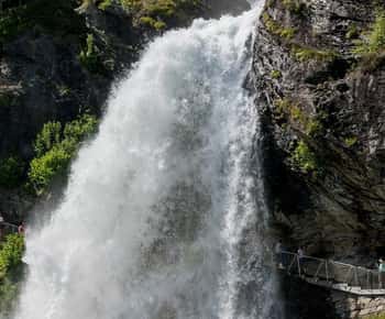 Bergen: Hardangerfjord, Voss Gondel & 3 grote watervallen