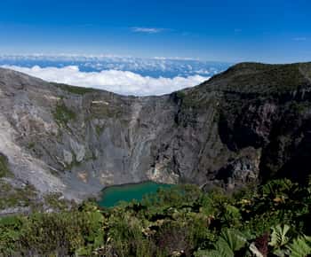San José: volcán Irazú, ciudad de Cartago y valle de Orosi