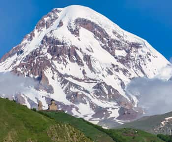 Discover Ananuri, Gudauri, & Kazbegi Guided Day Tour