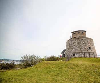 Saint John: Small Group Night Tour w/Fort La Tour + Martello
