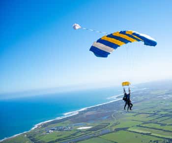 From Melbourne: Tandem Skydive over Great Ocean Road