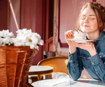 Düsseldorf: Sweet Treats Guided Walking Tour of Old Town