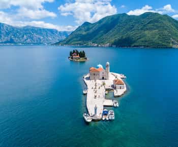 Kotor: giro in barca al centro storico di Perast e alla Madonna delle Rocce
