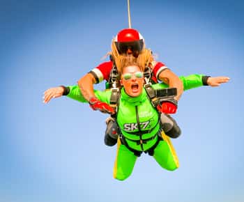 Algarve: Aventura de Paraquedismo Tandem de 15.000 a 10.000 pés