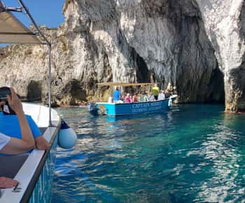 Syracuse: Boat Tour with Captain Mirko, Snorkeling & Caves