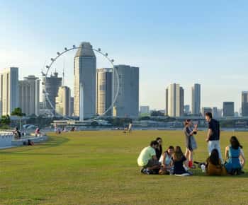 Singapore: Tour di un giorno per Sentosa, Gardens by the Bay, Flyer