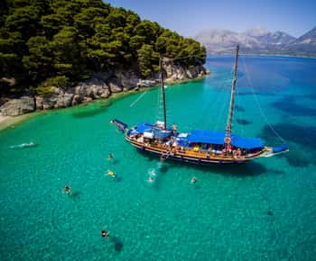 From Nydri: Lefkada Forgotten Islands Day Cruise with Lunch