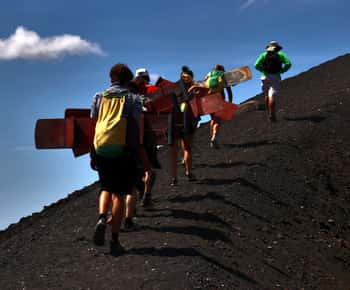 Leon: Volcano Board Adventure on Cerro Negro