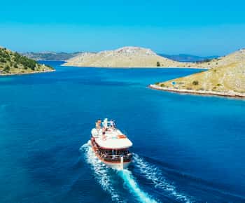 Zadar: Kornati-båttur med lunsj og svømmestopp
