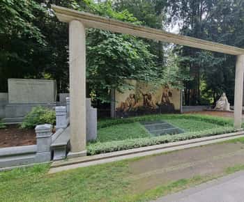 Cologne : Célébrités et curiosités du cimetière de Melaten