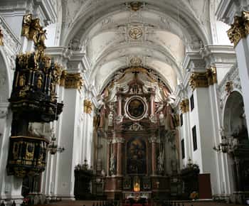 Linz Old Town Highlights Walking Tour with Pöstlingbergbahn