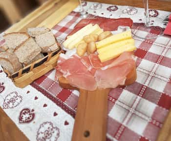 Aosta: A Full Meal Walking Food Tour with a Local