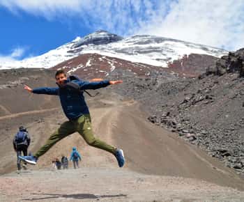Quito: Cotopaxi Volcano Biking Tour with Lunch