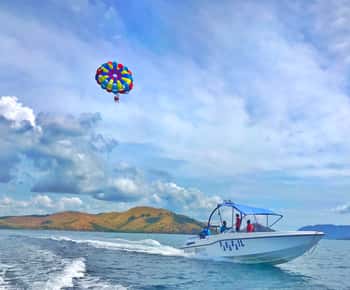 Coron: Experiência de parapente