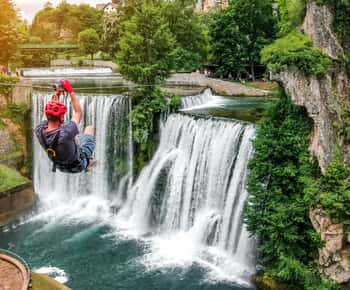 Von Sarajevo: Ausflug nach Travnik, Jajce, Pliva-Seen und Wassermühlen
