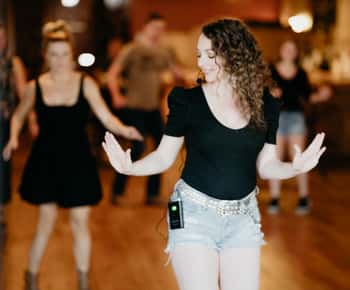 Nashville: Line Dancing-Kurs mit Erinnerungsvideo