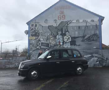 Belfast: Recorrido en Taxi Negro y Recorrido por la Cárcel de Crumlin Road