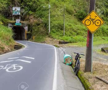 Pailon del Diablo & Waterfalls Route - 3 hour tours Chiva Turística