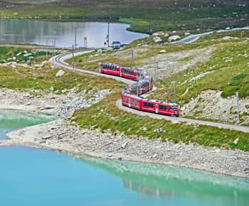 De Milão: Comboio de Bernina e viagem de 1 dia a St. Moritz