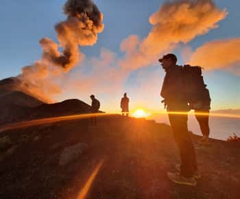 Antigua: Overnight Volcano Acatenango Hiking Adventure