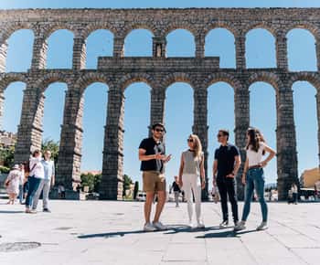 De Madrid: Visita guiada a Segóvia, Ávila e Toledo