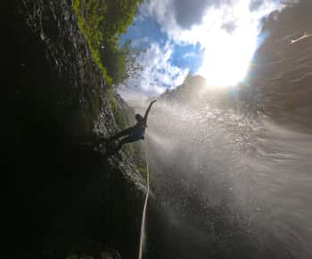 Bali: Aling Canyon Canyoning Tour