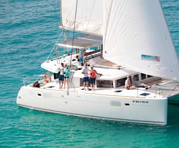 Fuerteventura: Small-Group Magic Deluxe Catamaran Cruise