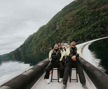 Øystese: safari en semirrígida por el Hardangerfjord hasta el brazo de Fyksesund
