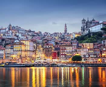From Porto: Private Transfer to Lisbon w/ up to 4 City Stops