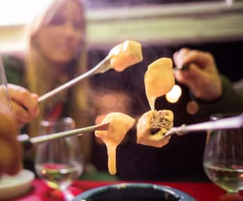 Genebra: visita guiada com fondue e vinho em TukTuk