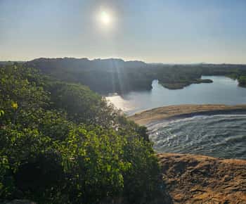 Arugam Baai: Elephant Rock Zonsopgang of Zonsondergang Tour met Maaltijden