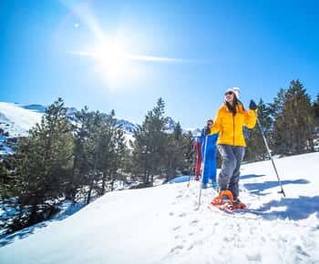 Andorra: 2 hours Snowshoe Rental in Grau Roig