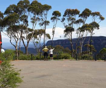 Katoomba: Blue Mountains Full-Day Hop-On Hop-Off Bus Tour