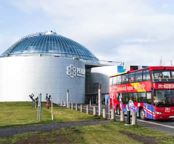 Reykjavík: Hopp-på-hopp-av-buss og inngangsbillett til Perlan-museet