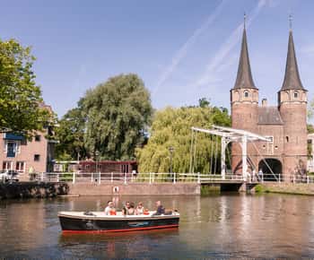 Delft: Kanalcruise med åpen båt og skipper