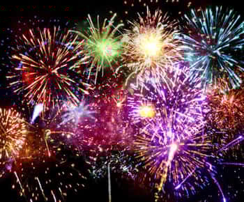 Cambrils: Evening Cruise with Fireworks Display and Drinks