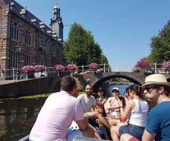 Leiden: Elektrobootverleih