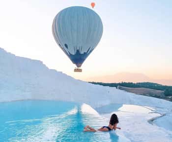 From Antalya: Pamukkale Hot Air Balloon Flight with Lunch