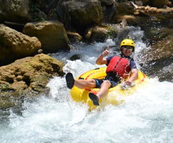 Ocho Rios: Jungle River Tubing e Bamboo Beach Club