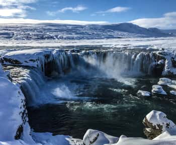 From Akureyri: Lake Mývatn and Godafoss Cruise Ship Day-Trip