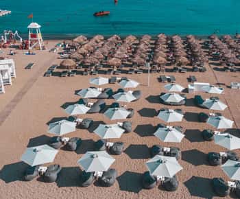 Mykonos: Super Paradise Beach with Sunbed at Thalas Mykonos