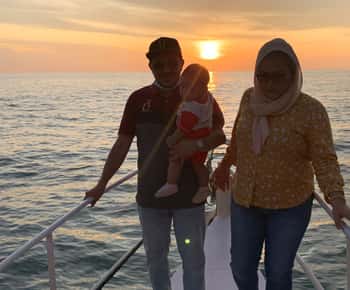 Port Dickson: Dragon Sunset Cruise with Salt Water Jacuzzi (Lohikäärmeen auringonlaskun risteily suolavesi porealtaalla)