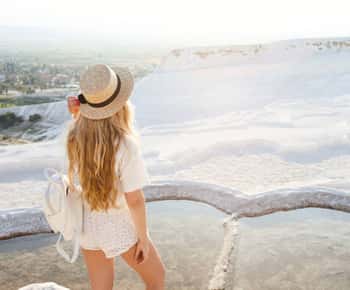 From Izmir: Guided Pamukkale Full-Day Tour with Lunch
