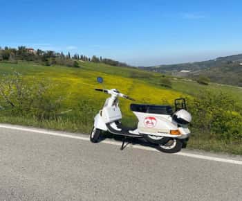 Vespa-retki Bolognan kukkuloilla
