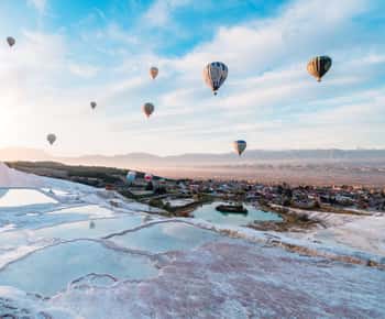 From Cesme: Pamukkale Tour with Hot Air Balloon Ride