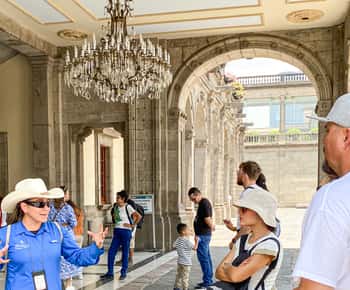 Visita al Castillo de Chapultepec y al Museo de Antropología