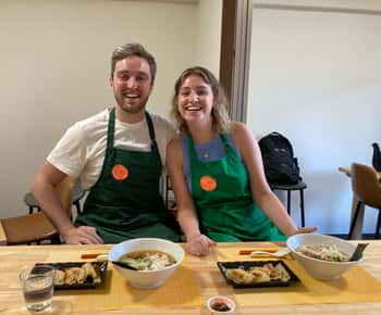 Osaka: Ramen and Gyoza Cooking Class in Dotonbori