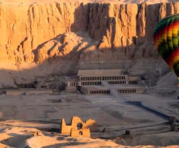 Luxor: Hot Air Balloon Ride with Full-Day Sights Tour